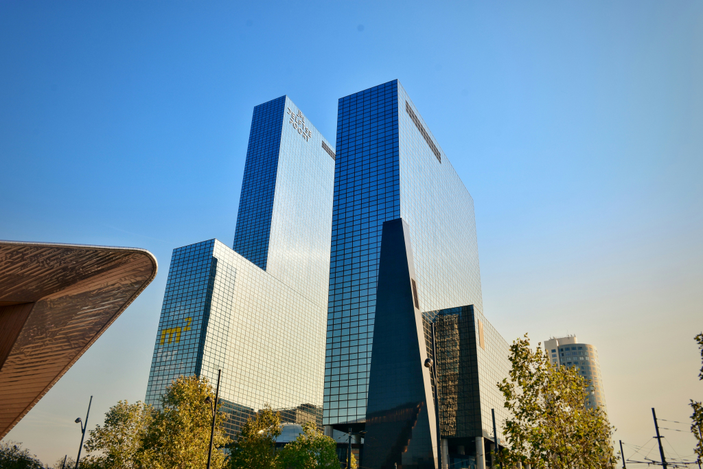 Picture of the Delftse Poort building in Rotterdam, Netherlands